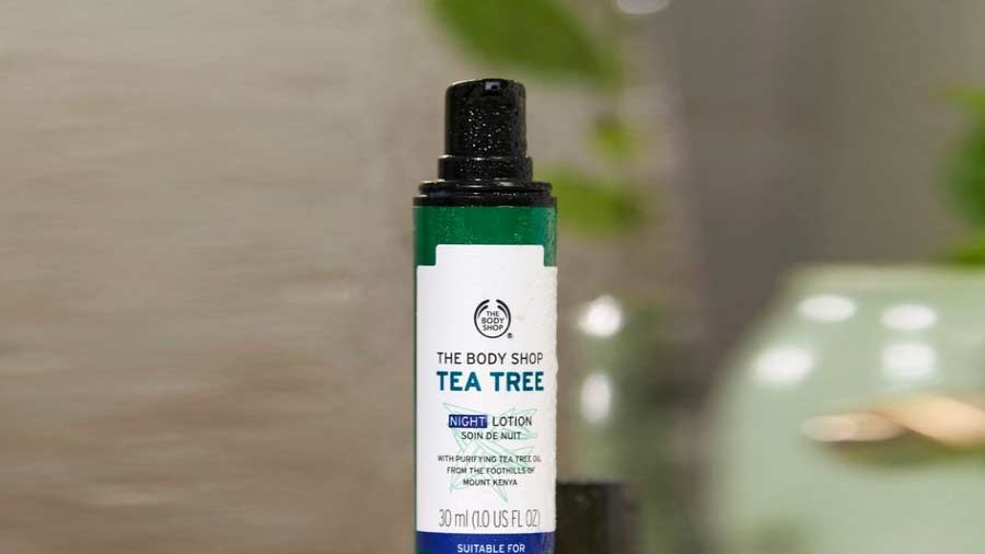 Tea tree night lotion by The Body Shop 
