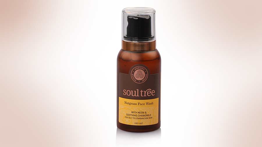 Nutgrass face wash with neem & soothing chamomile by Soul Tree