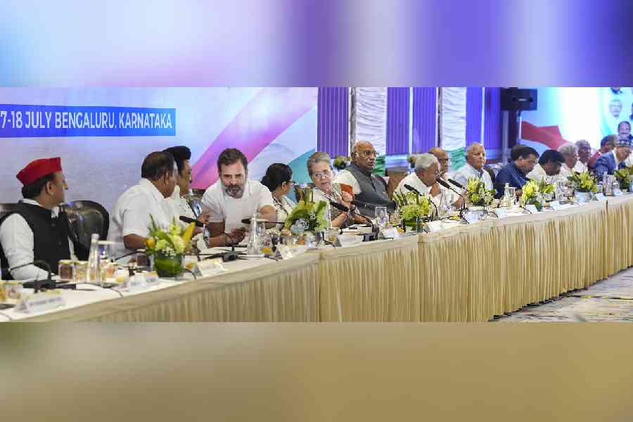 Modi leans on 'foreign signal': Indian PM avoids mention of INDIA, discovers NDA