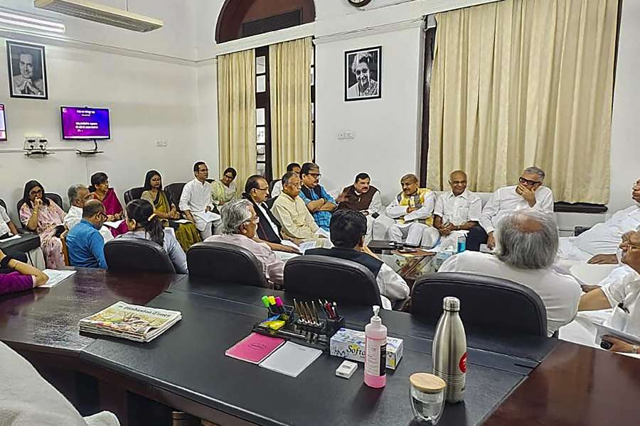 Parliament Monsoon Session Opposition Leaders Meet At Mallikarjun Kharges Chamber In 8482