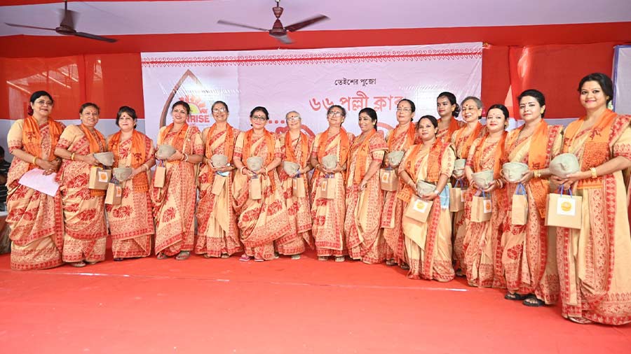 66 Palli performs ‘khunti’ puja with 16 women priests