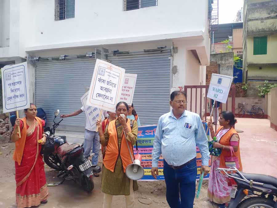 Kolkata Municipal Corporation (KMC) workers went around the city on Saturday to spread awareness about vector control and cleanliness  