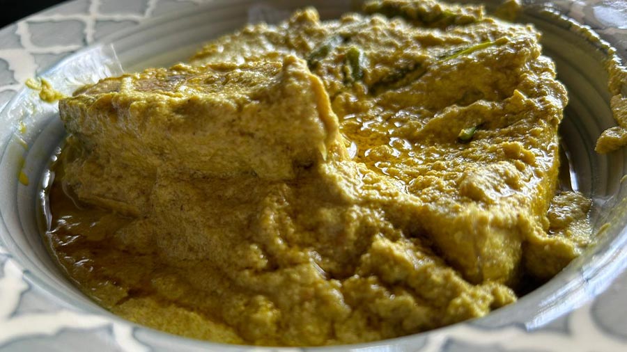 Make the most of this monsoon with an easy ‘Ilish Bhapa’ recipe