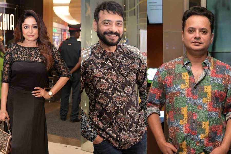 (L-R) Sayantani Guhathakurta, Ishan Mazumder and Rahul Arunoday Banerjee