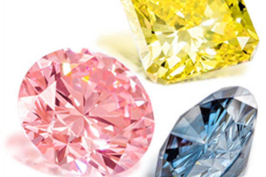 Lab-grown coloured diamonds boast an enchanting palette that elevates their allure, making them uniquely captivating.