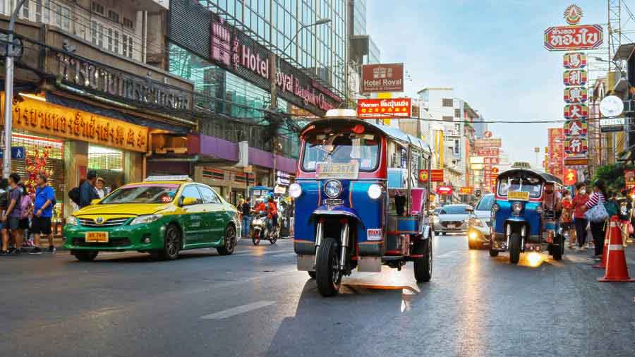 Haggling with taxis and tuk tuks can be a stressful task 