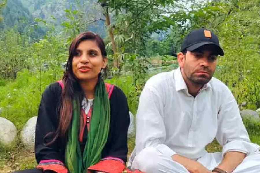 Pakistan Indian Woman Who Travelled To Pakistan To Marry Her Facebook