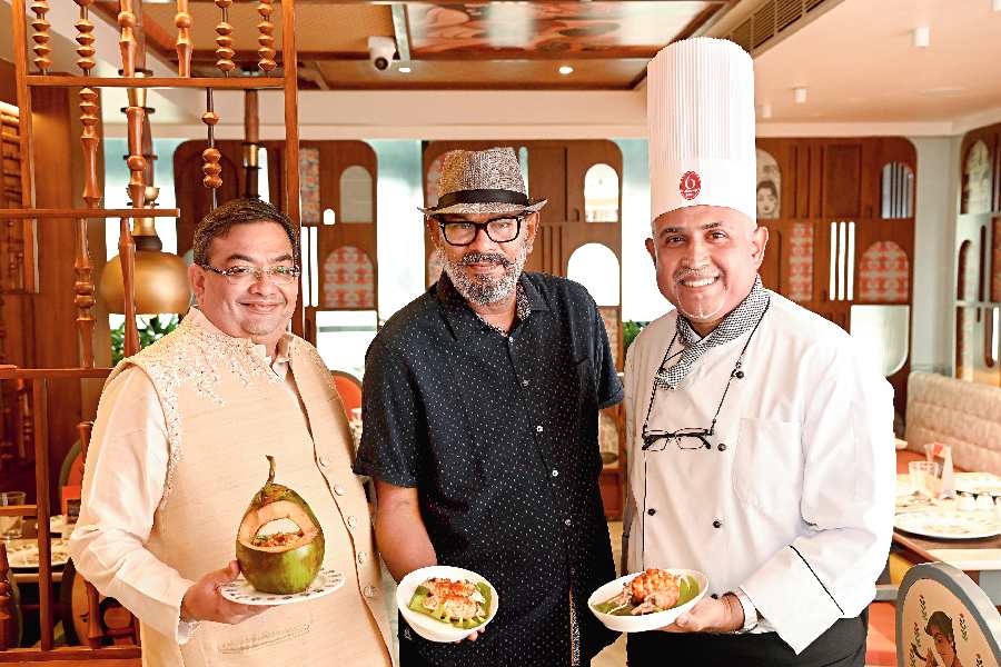 (L-R) Aninda Palit, Swaminathan Ramani and Chef Sushanta Sengupta — trio behind Savourites.  