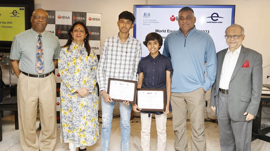 British deputy high commission fetes photo contest winners for World Environment Day 
