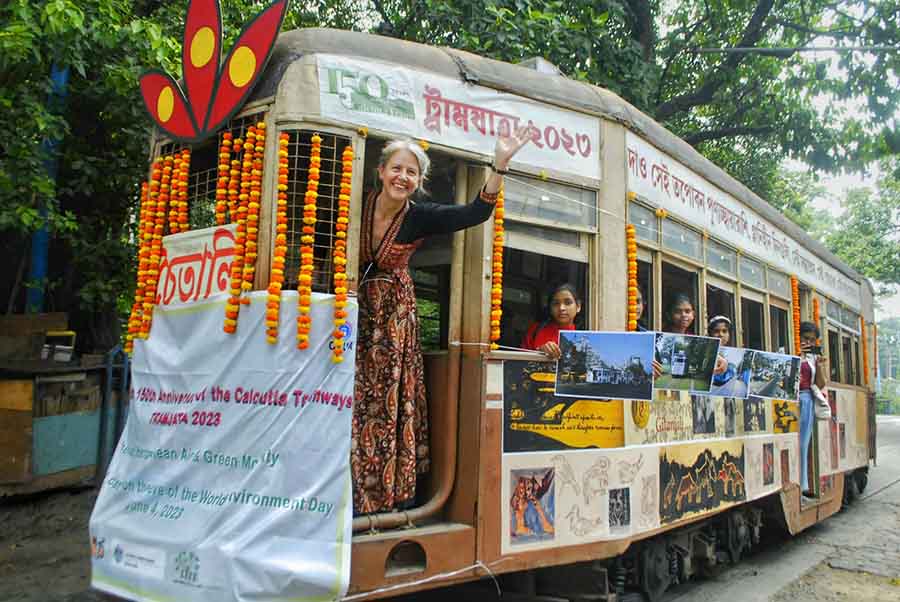 Kolkata Tramways celebrated its 150th anniversary on June 4 and also observed World Environment Day, which falls on June 5. A special tram, Chaitali, was dedicated to Rabindranath Tagore and a tram ride was organised from Gariahat to Esplanade and Shyambazar on the occasion  