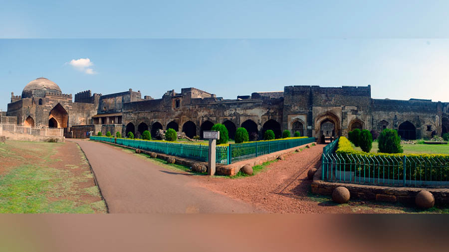 Inside the Bidar Fort, with Gumbad Darwaza on the left 