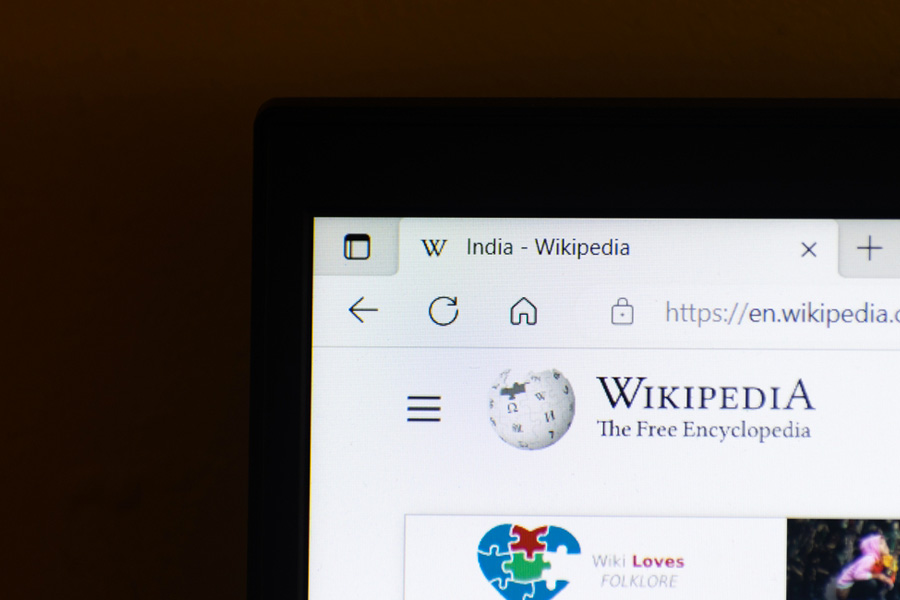 Wikipedia  Russia fines Wikipedia owner for failing to delete Azov  battalion content: Report - Telegraph India