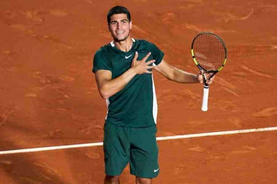 Carlos Alcaraz likes to watch replays of his best shots, faces Stefanos  Tsitsipas at French Open