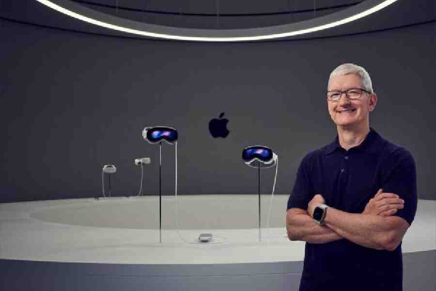 Apple CEO Tim Cook revealed Apple Vision Pro at WWDC23.