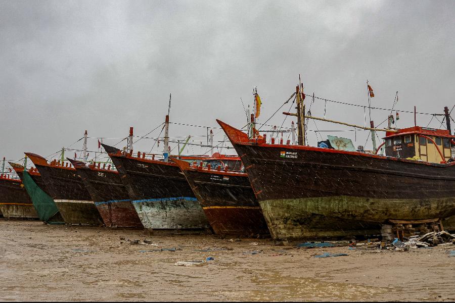 Cyclone Biparjoy | India braces for Cyclone Biparjoy: Thousands ...