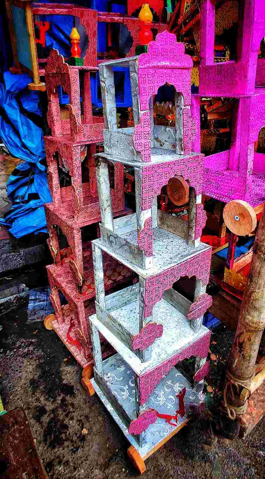 The pocket friendly chariots will suit one and all. Raths are priced between Rs 250 and Rs 1,000 for a four-storeyed Rath. The Mahabharata chariot is pegged between Rs 500 and Rs 600. The Puri Raths will cost between Rs 300 and Rs 700 depending on the size