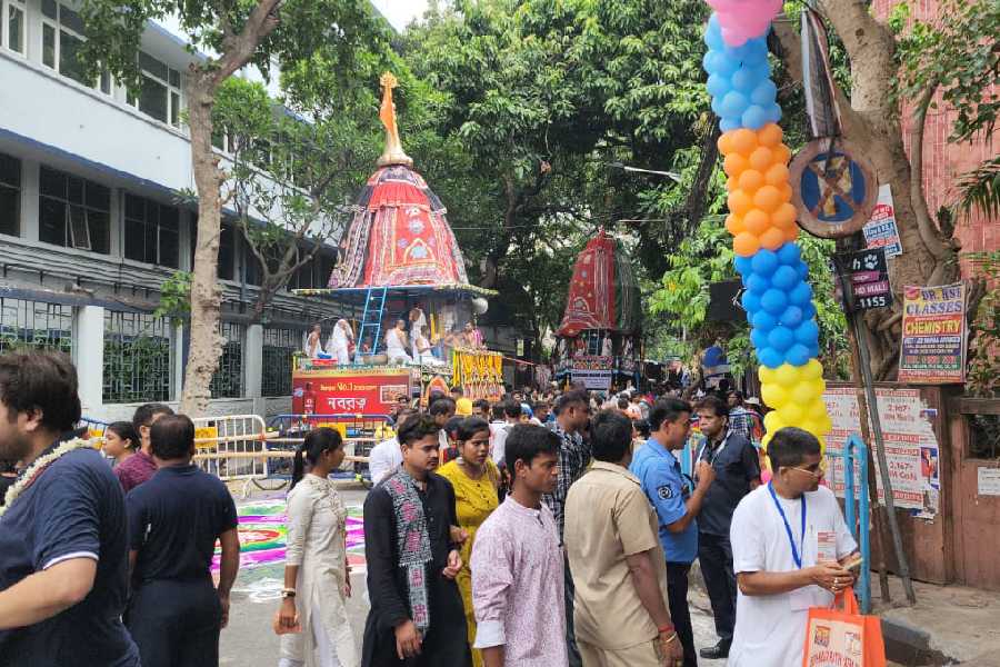 The chariots of the three deities were taken from the ISKCON Temple to Brigade Parade ground, about three km away, where a fair is being held on the occasion.