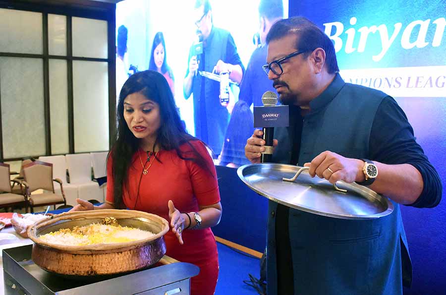 Vir and Odiya chef Sneha Senapati delved deep into the rich historical voyage of the biryani, exploring its origins, the differentiations between biryani and pulao, and more. Vir, with his vast culinary knowledge, shed light on the Kolkata biryani, tracing its roots back to Nawab Wajid Ali Shah, while also unravelling the fascinating addition of the humble potato in this iconic dish
