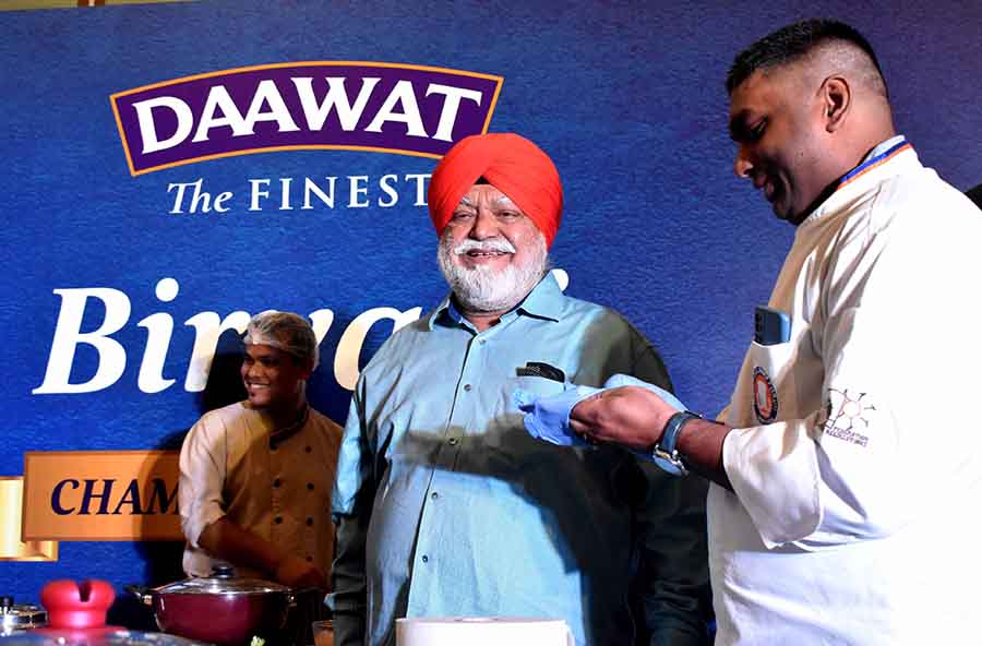 Manjit Gill, the brand ambassador of Indian cuisine, was one of the judges. “Events like these are the reason why chefs come out of their restaurants and can be seen in action along with other chefs. This gives all of them a chance to learn from each other,” said the veteran who boasts an almost 43-year stint with ITC Hotels, building brands like Bukhara, Dum Pukht, Dakshin and Royal Vega