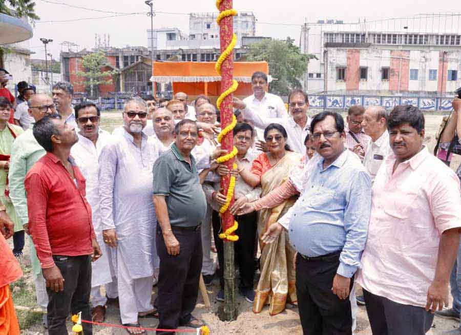 The Youth Association of Mohammad Ali Park heralded the autumnal ritual with Khuti Puja on Rath Yatra to mark the beginning of Durga puja proceedings for 2023 