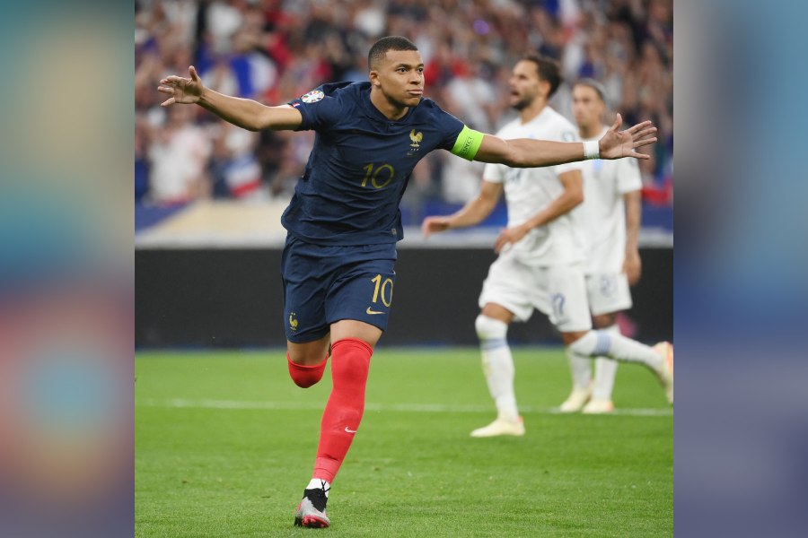 UEFA Euro 2024 Kylian Mbappe leads France to 40 win over Netherlands