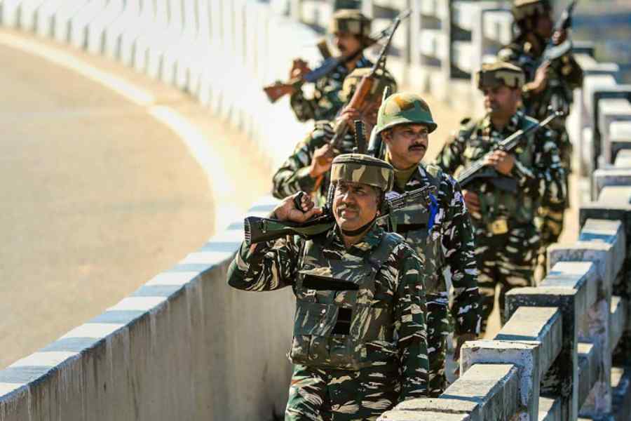 Election Commission requisitions 27 companies of central forces for Bengal in addition to 150 already deployed