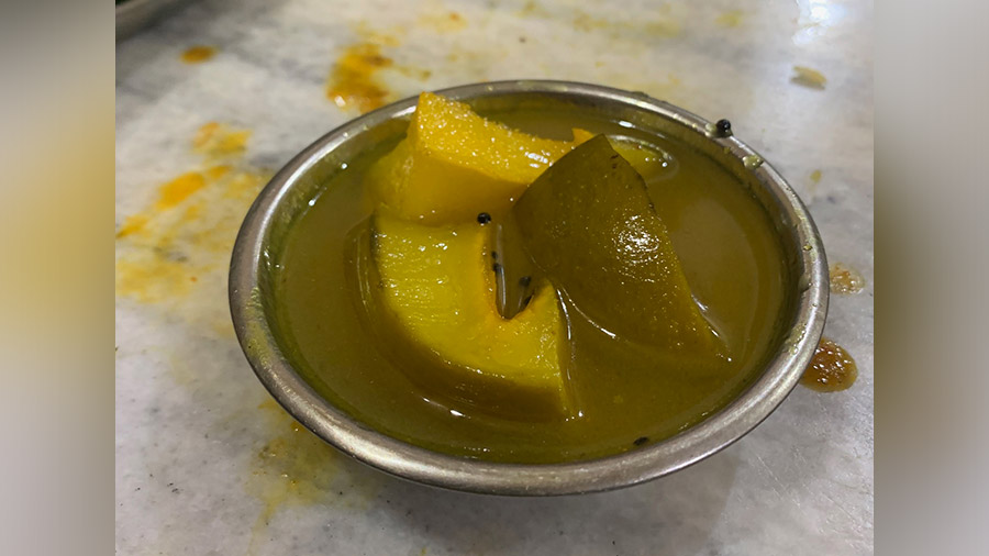 The green mango chutney