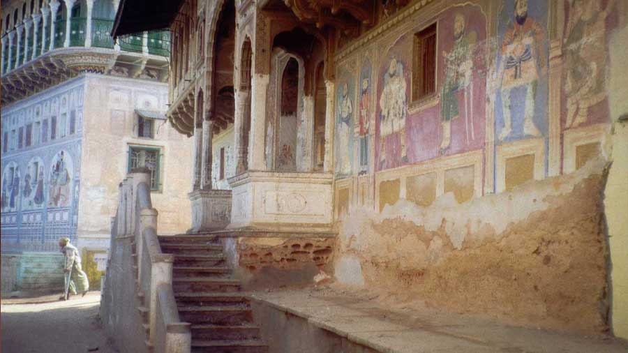 The Rajasthani town of Shekhawati (in picture) inspired Banerjee’s fictional village of Bannod 