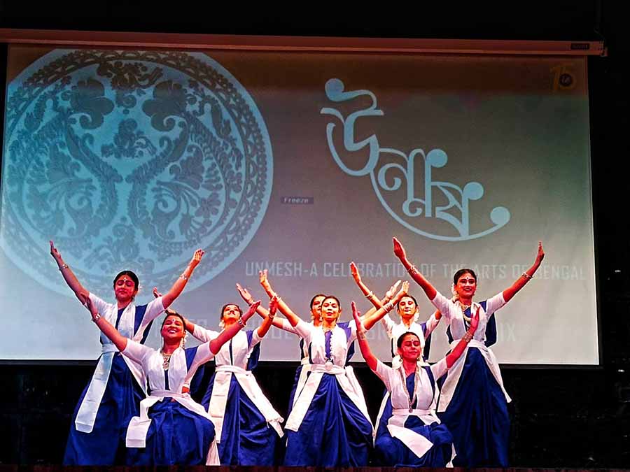 Indus Valley World School (IVWS) hosted Unmesh, its first inter-school festival entirely in Bangla, on June 23. Fests in Bangla are rare in the English-medium school circuit and having 15 schools coming together for this event was in itself an achievement for the host school