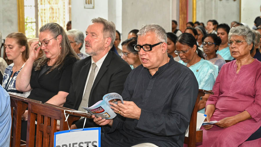 Among those at the funeral service were friends, family, and many other who knew the Sister, including Melinda Pavek, US consul-general, Kolkata 