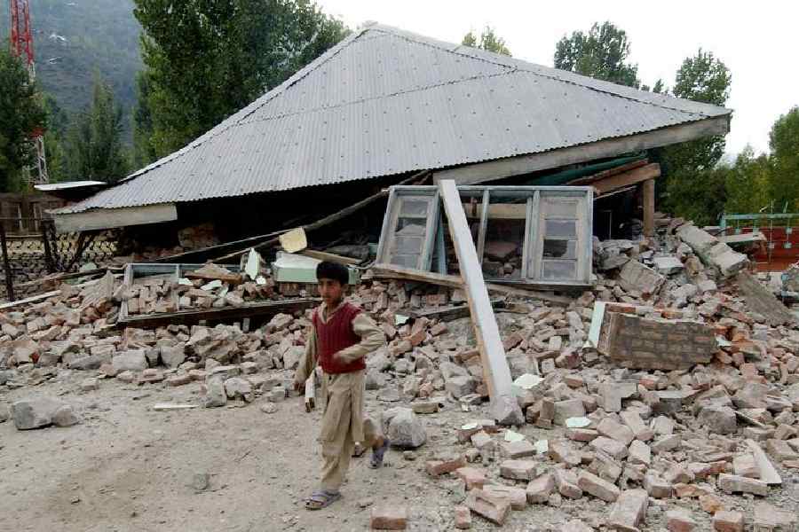 Earthquake Kashmir Can traditional housing mitigate quake damage