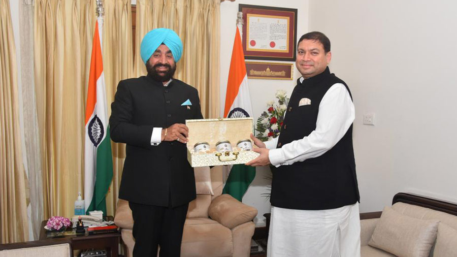 Sundeep Bhutoria with the Honorable Governor of Uttarakhand