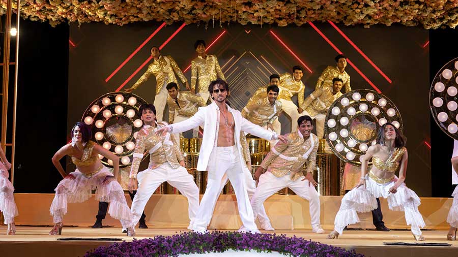 Tiger Shroff wrapped up the ‘biggest sangeet of the year’ with his showstopping dance moves