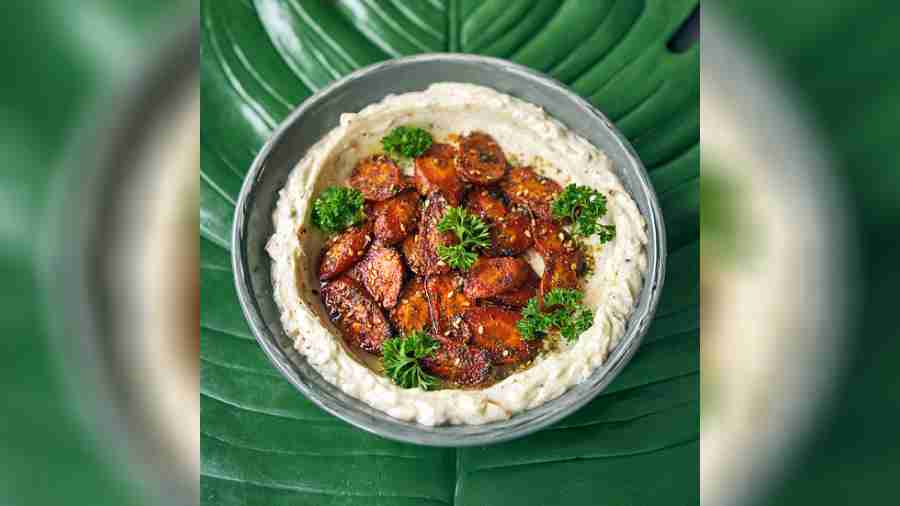 Zaatar Roasted Carrots with Feta Dip: On a creamy bed of feta, the zaatar-roasted carrots add the much-needed crunch. It’s the perfect conversation-starter dish.