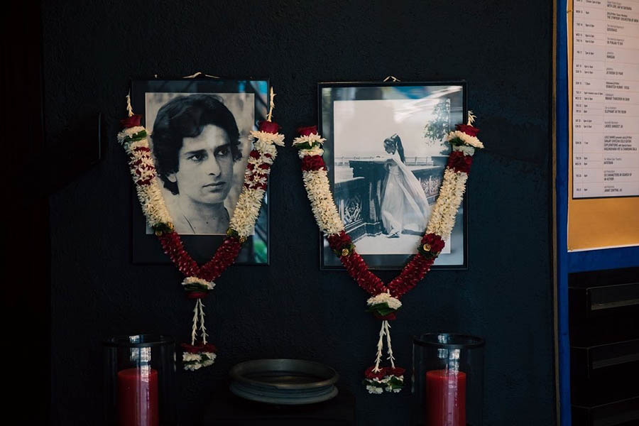The memorial concert paid tribute to Shashi Kapoor and his wife, Jennifer Kendal, on the latter’s birth anniversary. The theatre was built by both Shashi and Jennifer in memory of Prithviraj Kapoor.