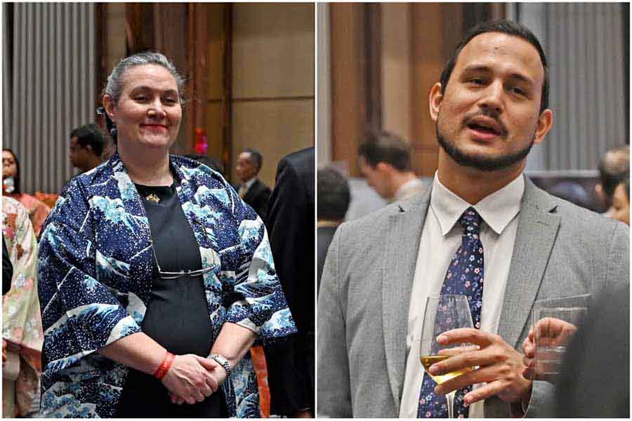 US consul-general Melinda Pavek (left) and Juan Clar, deputy director of American Center, were among the guests of the evening. The celebration was attended by representatives of international consulates, embassies and other notable people