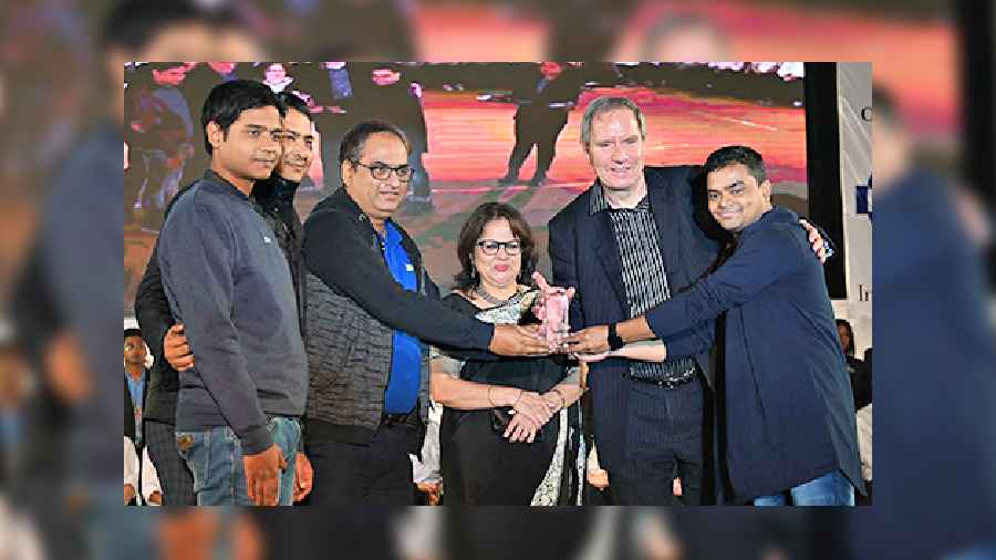 The Sonnet Kolkata and Aditya Group received the Great Indian British Taste Challenge award from Nick Low, British Deputy High Commissioner in Calcutta