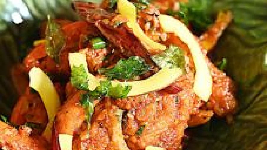 Guntur Chicken: Bringing in the heat from Andhra Pradesh is this spicy dish that has the flavour of locally-grown chillies. This one is for spice lovers for sure.
