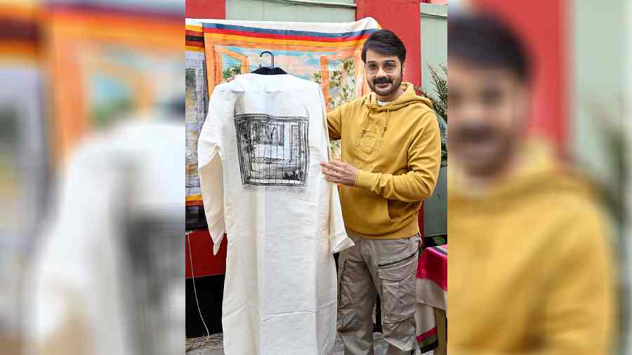 “I have known Sujoy and Shampadi for a very long time. I absolutely love the concept and I am sure it will bring about a fresh wave in fashion. I wish them all the very best and I am looking forward to wearing one of the kurtas pretty soon,” said Prosenjit Chatterjee, who dropped by at the exhibition.