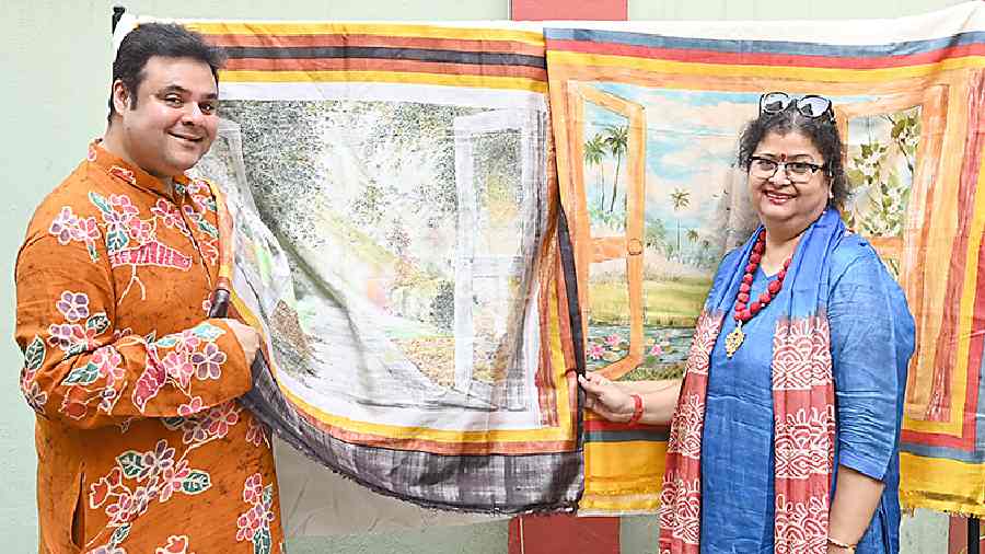 “You can see a clear predominance of nature and colours in this collection, as it has always been a fascinating subject for me,” said Shampa Mukherji, owner of Moksha. Sujoy Prosad Chatterjee, conceptualiser of Windows, said: “I have always admired how there is a confluence of the arts in Shampadi’s designs for Moksha. So, when I was playing with the idea of creating my own fashion line, she was my go-to person. After lots of discussions, seasons came into play as I have found Tagore’s Ritu Utsab, with the message of environmental conservation, to be very inspiring for this.”