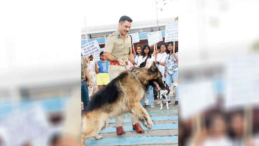 Police commissioner Gaurav Sharma with a GSD