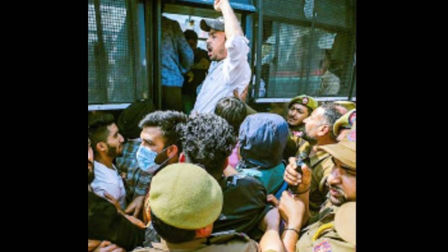 Jammu And Kashmir | Job Protests Unite Kashmir And Jammu - Telegraph India