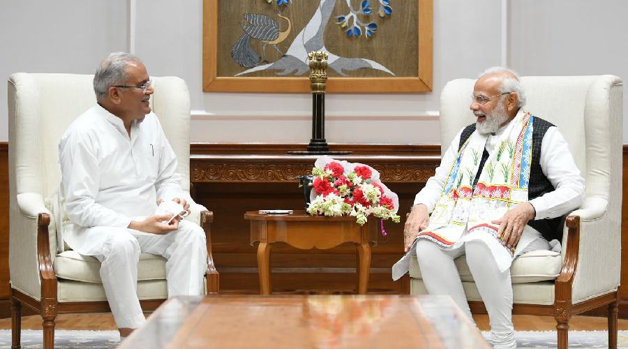 PM Modi - Chhattisgarh Chief Minister Bhupesh Baghel meets Prime ...