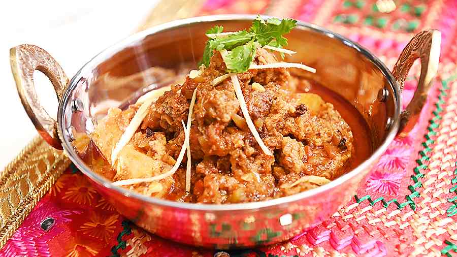 Aloo Amritsar Di Wadiyan: Punjabi wadis are very famous but tricky to make. This dish has succulent potatoes and lentil pops or wadis, in a thick tomato gravy.