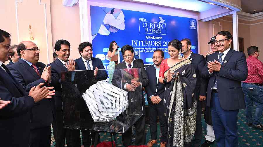 Debashis Sen unveiled the model of a unique origami installation after the press conference. The aesthetically designed installation, named Oishi, will later be installed for public viewing at a suitable location in New Town.