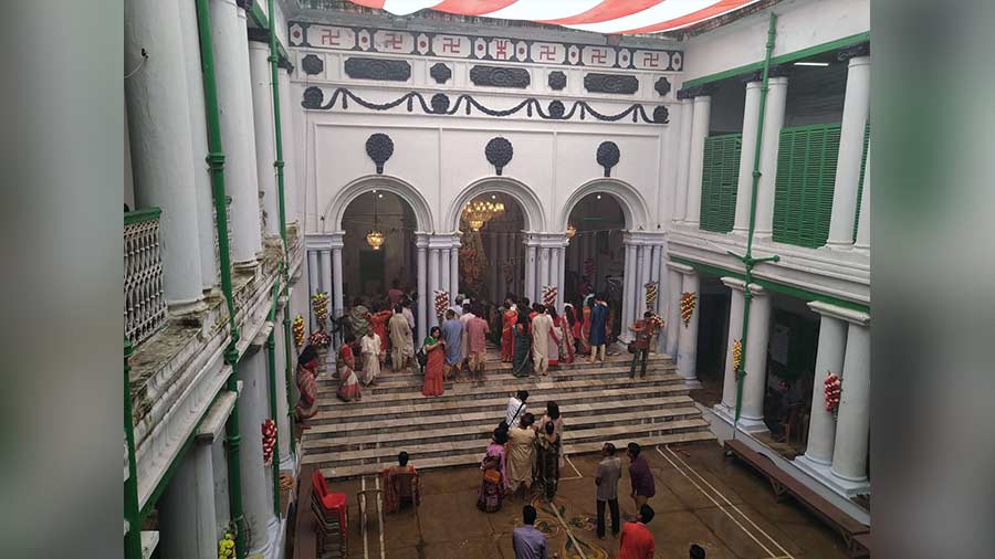 Interiors of Dwarika Bhawan alias Thanthania Dutta Bari during Durga Puja