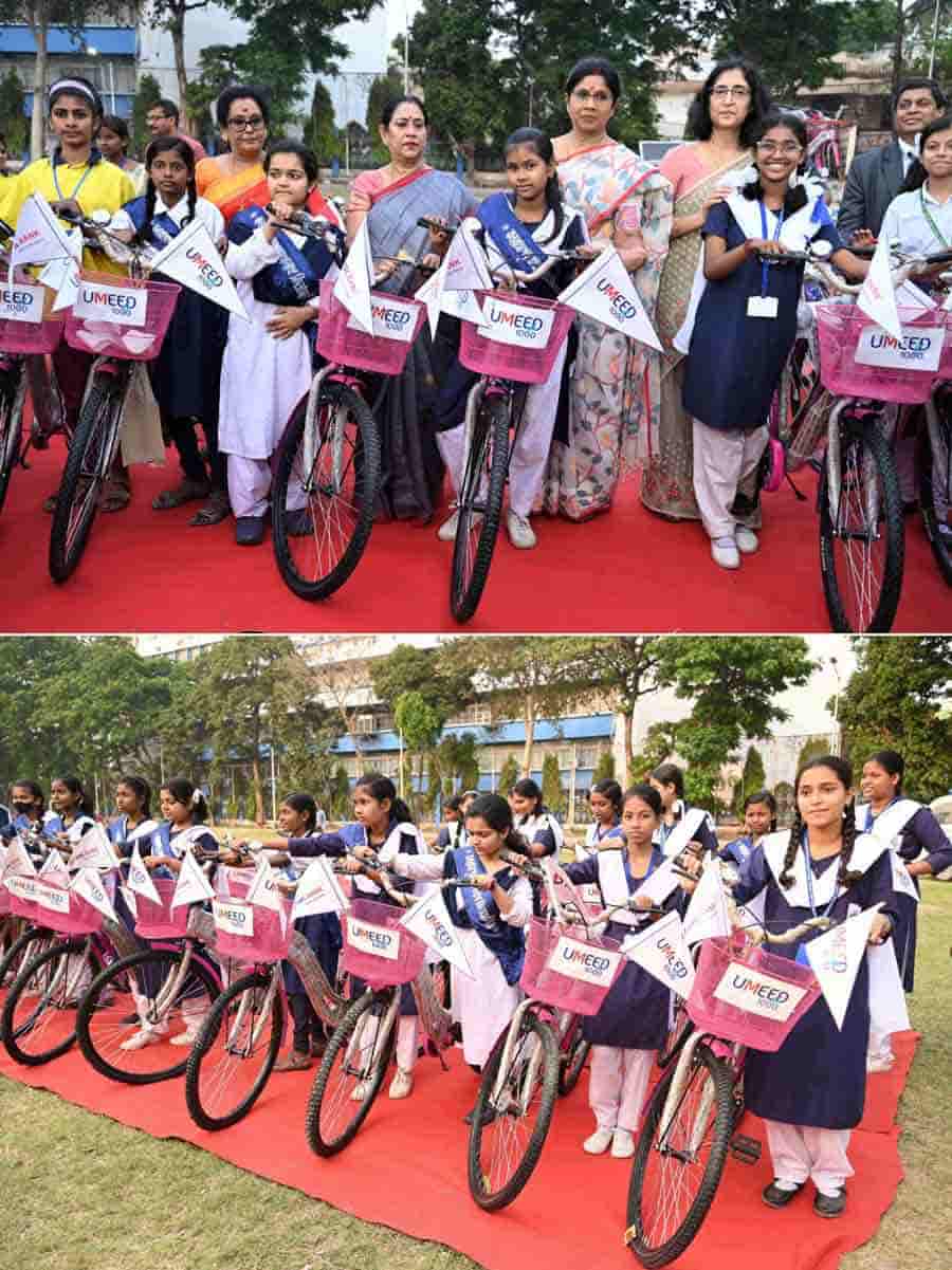 To mark International Women’s Day, RBL Bank, under its CSR initiative - UMEED 1000, donated 100 bicycles to underprivileged girls in Kolkata. The Bank held the donation drive in the presence of Shashi Panja, minister-in-charge Department of Women and Child Development and Social Welfare and Department of Industry, Commerce and Enterprises; Leena Gangopadhyay, Chairperson, West Bengal Commission for Women; Krishna Chakraborty, mayor, Bidhannagar Municipal Corporation; Sanghamitra Ghosh, principal secretary, Department of Women and Child Development and Social Welfare and senior representatives from RBL Bank