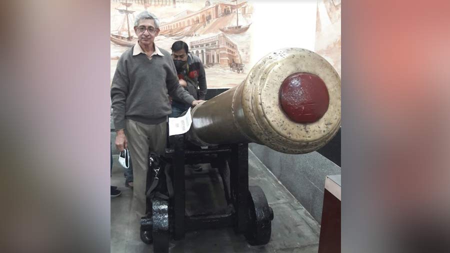 With the cannon of Ranjit Singh that was taken over by the East India Company after the Anglo-Sikh War