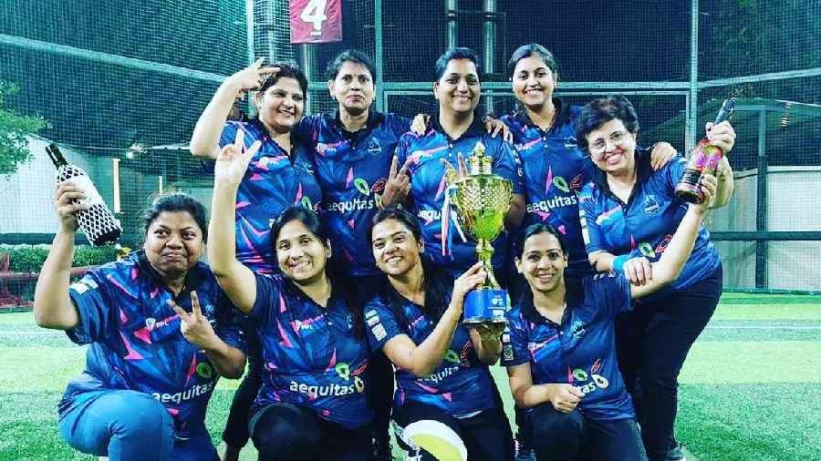The Blue Warriors with the trophy