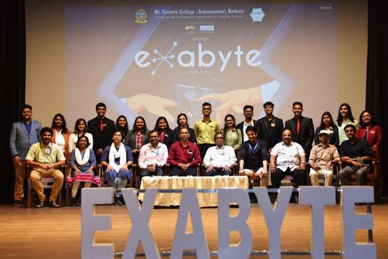 Student Core Committee of eXabyte 2023 with the professors of the Postgraduate and Research Department of Computer Science